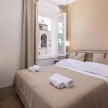 Piac Luxury Apartment *
