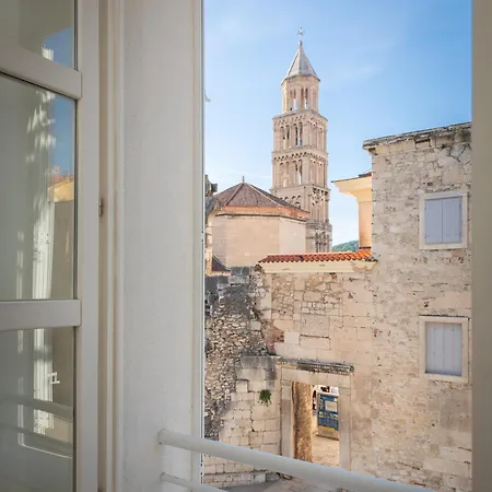 Apartment Piac Luxury Split