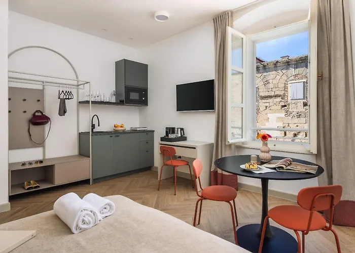 Piac Luxury